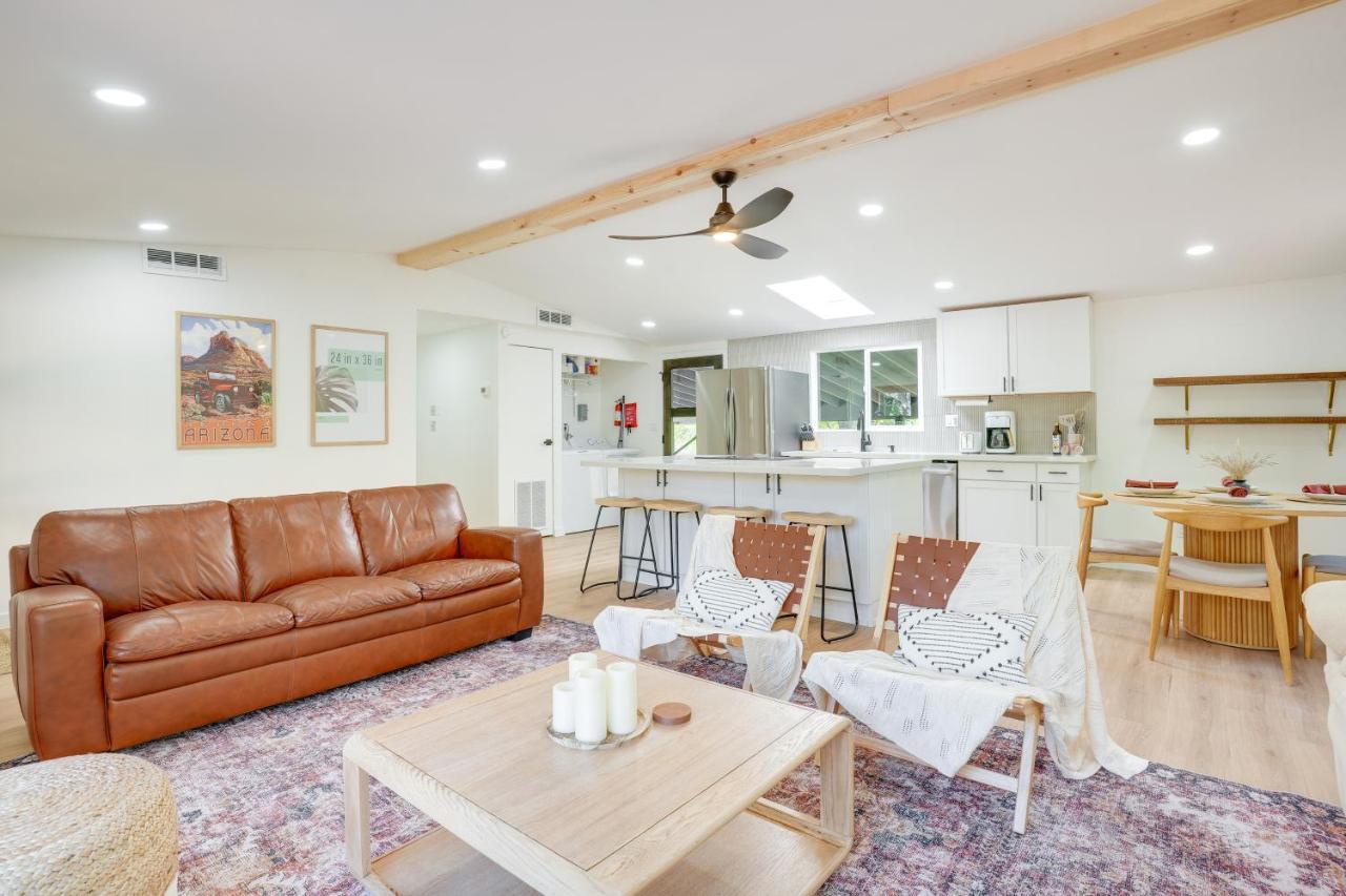 Bright And Airy With Mountain Views! Holiday home